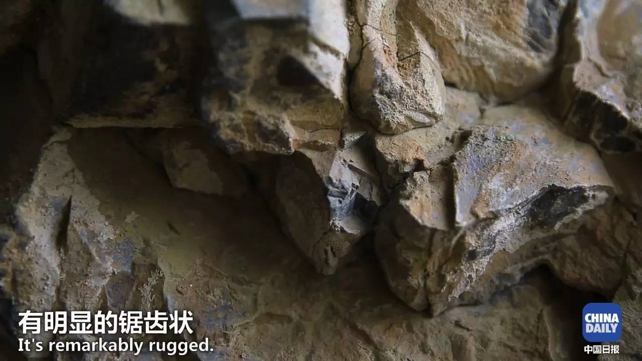 解碼中國丨這位當(dāng)代“愚公”在懸崖峭壁上鑿出7千米水渠，現(xiàn)實比神話傳說更震撼！