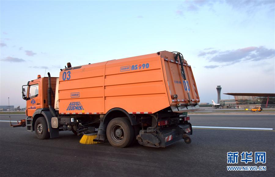 首都機場中跑道大修提前完工