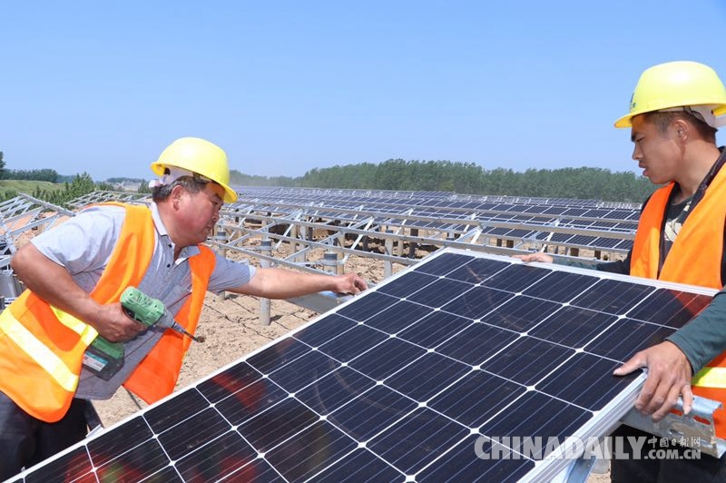 安徽臨泉縣扶貧工地熱火朝天迎五一