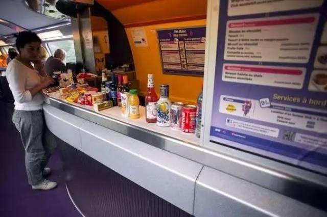 厭倦了國內高鐵餐？來看看“別人家的盒飯”長啥樣