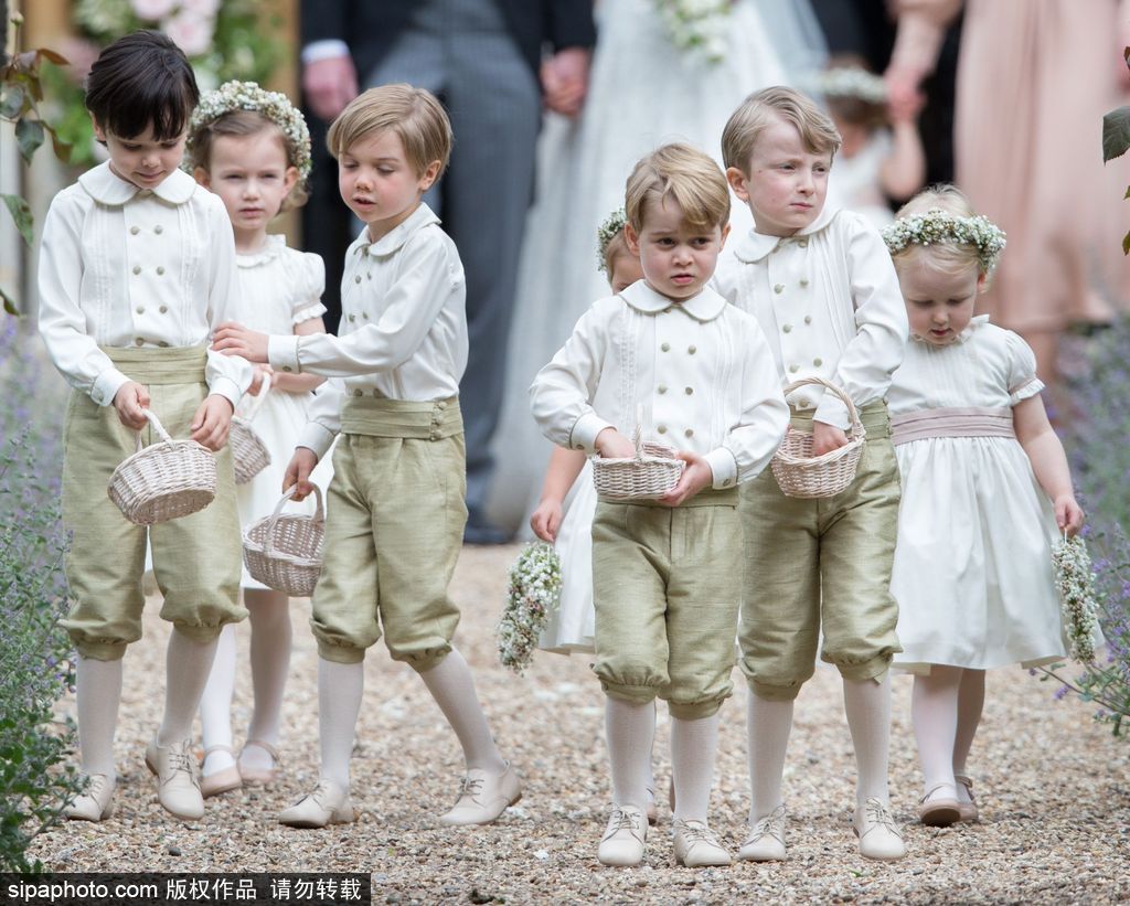 妹妹結(jié)婚凱特王妃忙壞了 照顧倆萌娃場面溫馨有愛