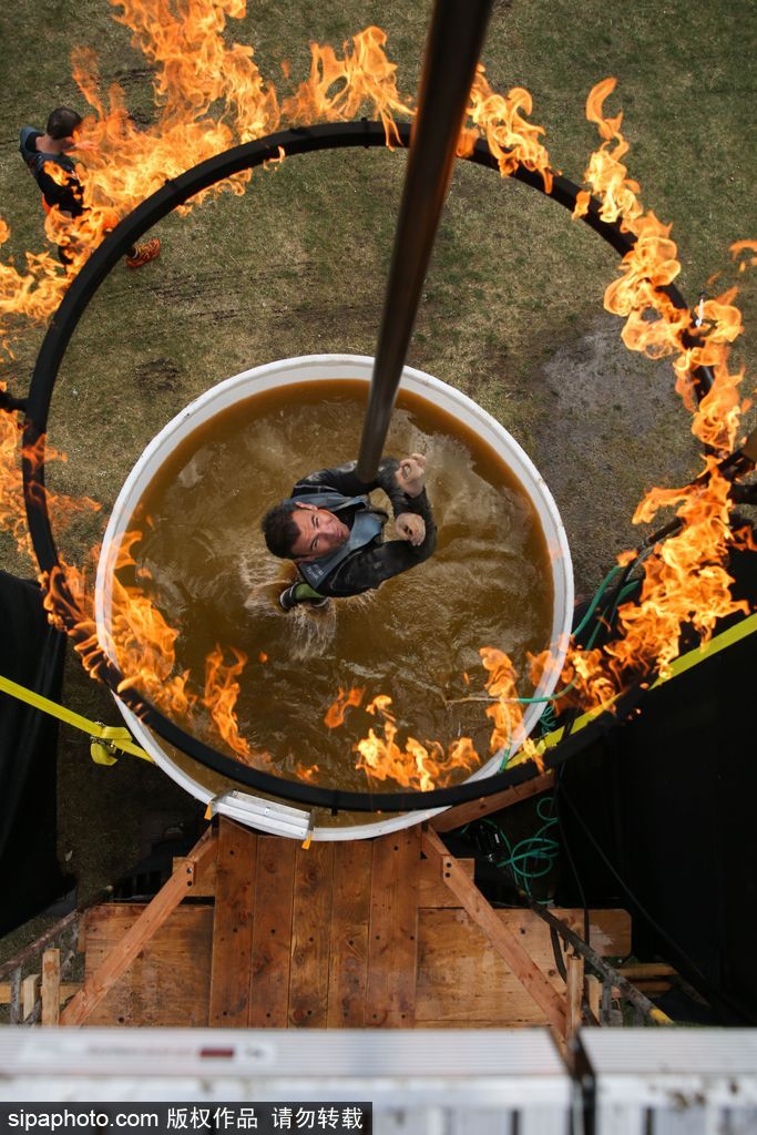 向人體發(fā)起挑戰(zhàn) 盤點(diǎn)世界各地“超人”