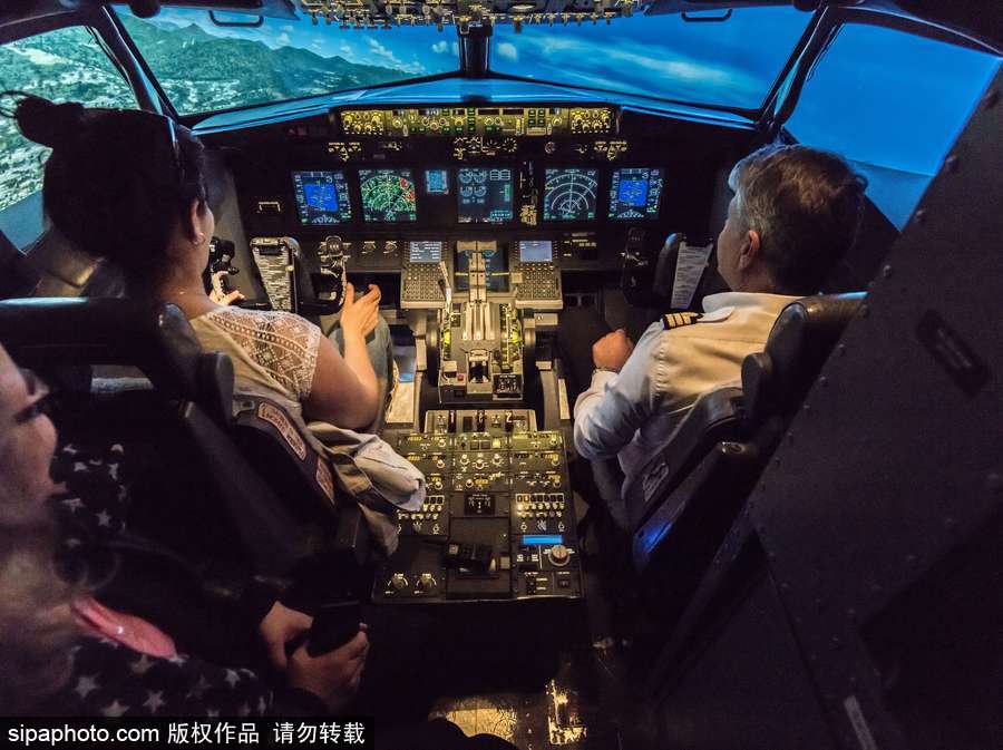 飛行恐懼癥患者福利 法國推出針對治療坐駕駛艙體驗安全性