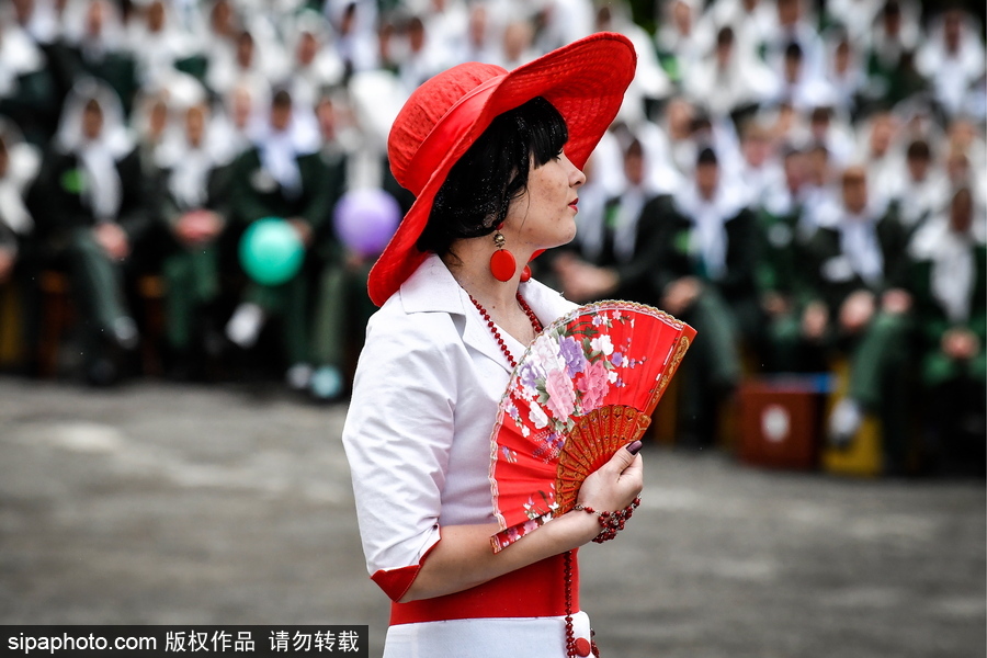 不輸超模！俄羅斯女子監獄舉行時裝秀
