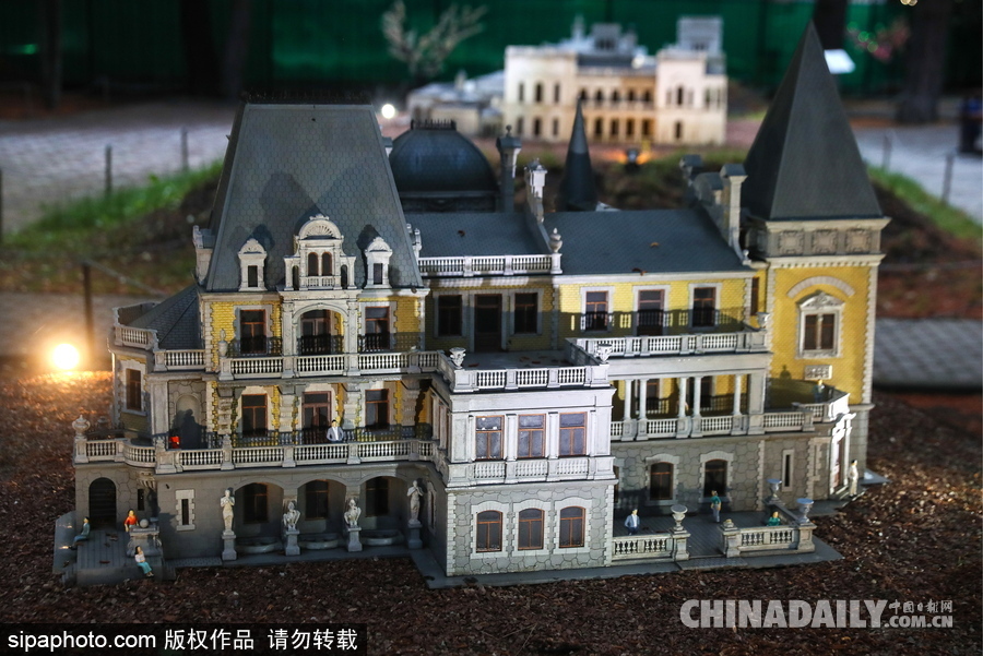 俄羅斯阿盧什塔微縮景觀公園 微型建筑雕塑精美十足