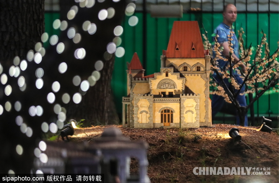 俄羅斯阿盧什塔微縮景觀公園 微型建筑雕塑精美十足