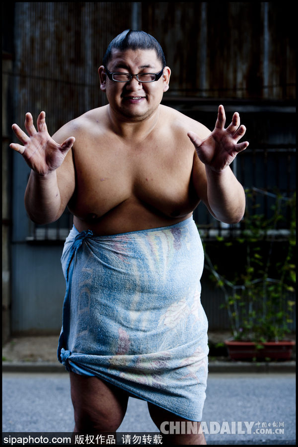 日本東京相撲運動員眾生相