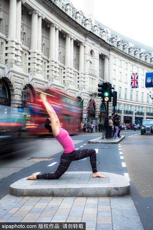 請收下我的膝蓋！國際瑜伽日盤點全球超牛瑜伽大神