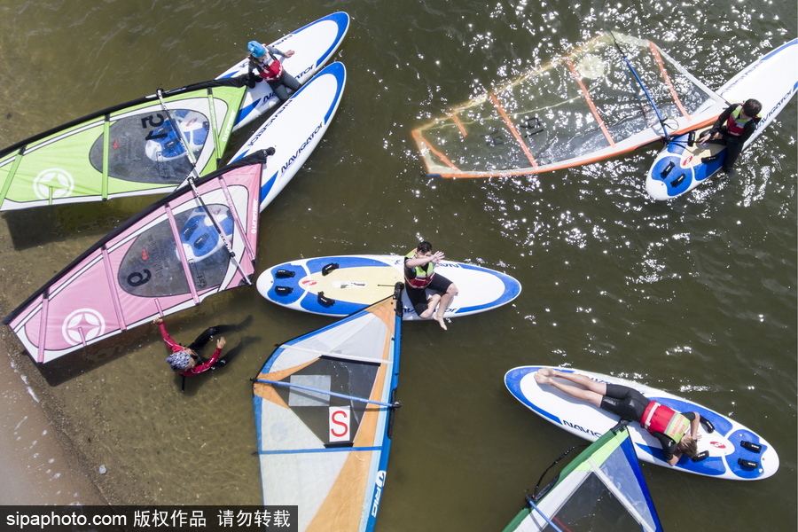 從娃娃抓起！探訪俄羅斯新西伯利亞兒童帆板學校