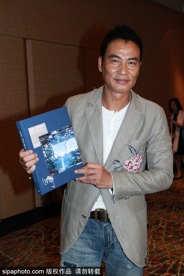 驚不驚喜意不意外！任達華出攝影集 花費七個月精心制作