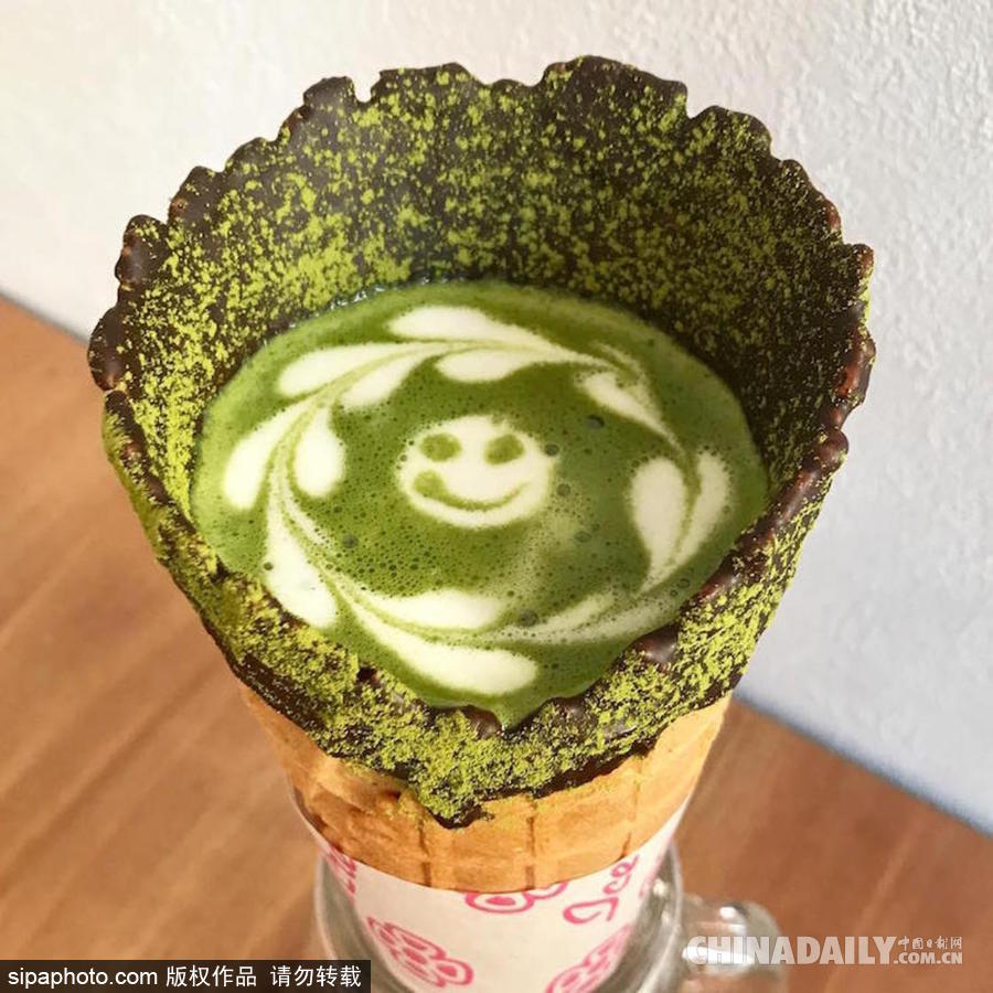 來一杯脆皮咖啡！東京一咖啡店標(biāo)新立異推出能喝的“甜筒”