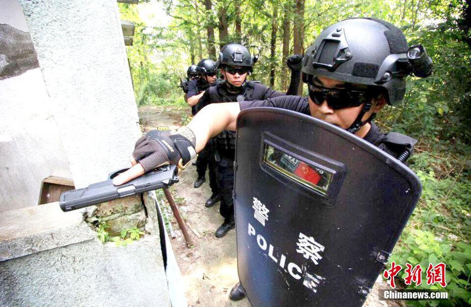 浙江開展“武警+特警”聯合反恐特戰訓練