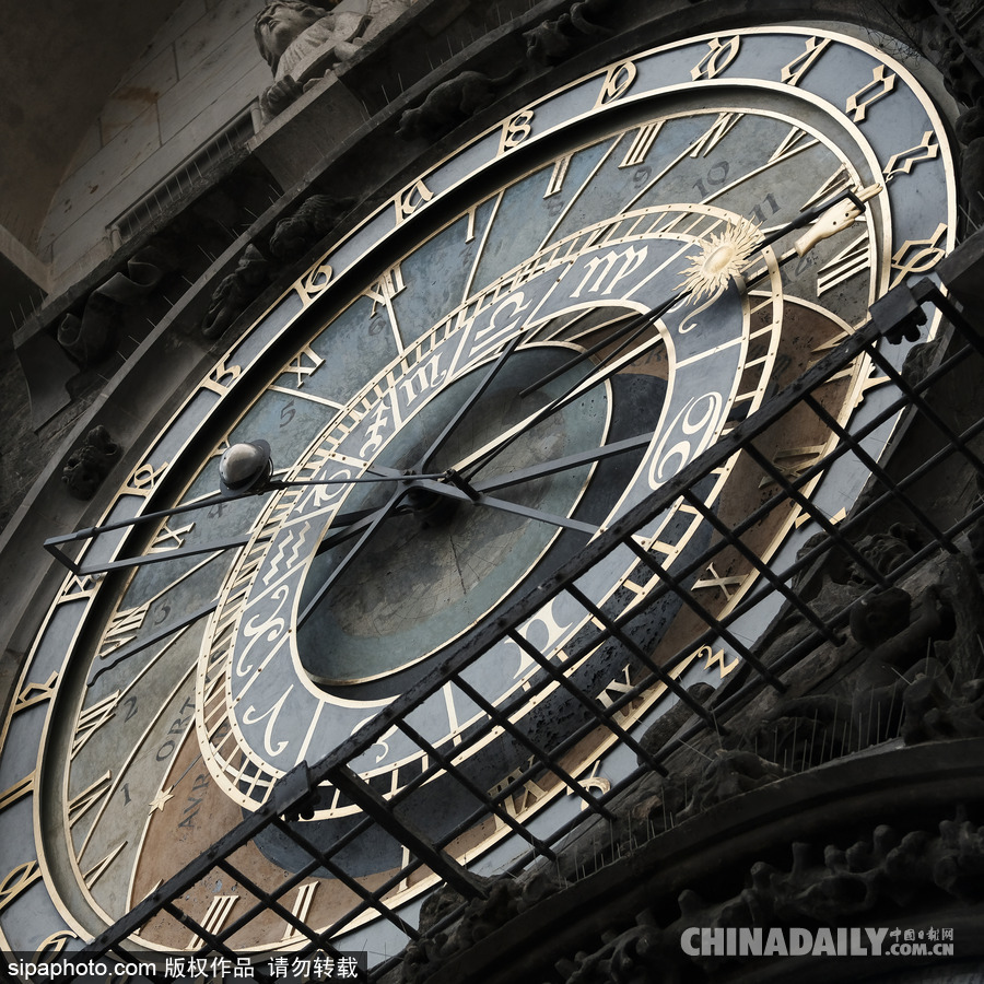 走進(jìn)捷克布拉格舊城廣場 巴洛克式建筑別具風(fēng)情