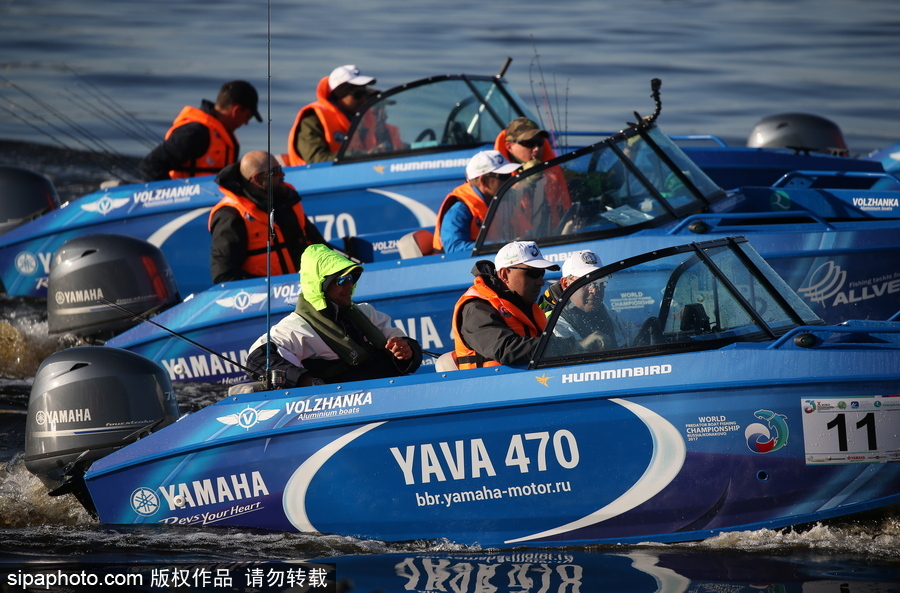俄羅斯舉行漁船錦標賽 伏爾加河上開展捕魚競技