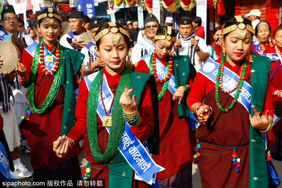 民族的才是世界的 探尋最美傳統服飾