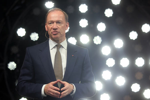 邁凱倫首席執(zhí)行官邁克·弗萊維特:用最好的跑車“搶風(fēng)頭”