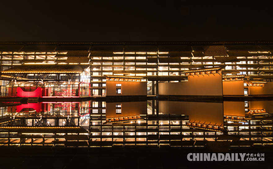 在烏鎮，有一種美麗叫夜色！