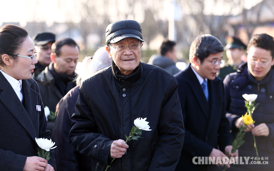 南京大屠殺死難者國家公祭日暨“丹青映史——侵華日軍南京大屠殺遇難同胞80周年祭藝術作品特展”