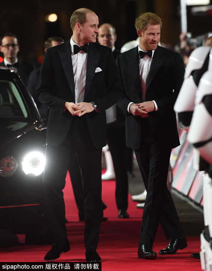 威廉王子與哈里王子齊現身助陣《星戰8》首映