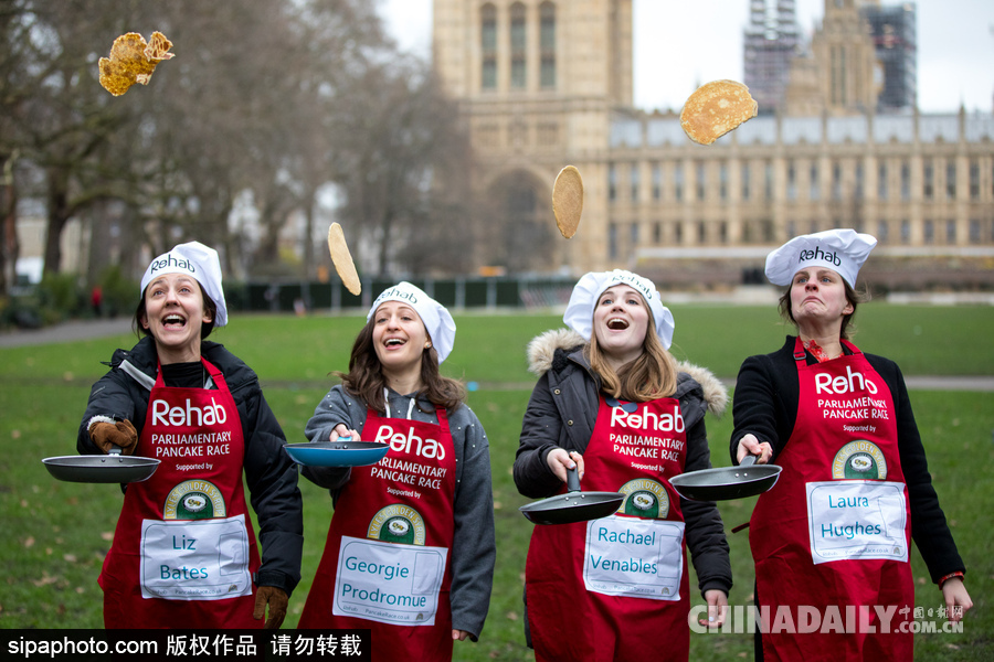 “煎餅俠”？英國舉行趣味煎餅跑