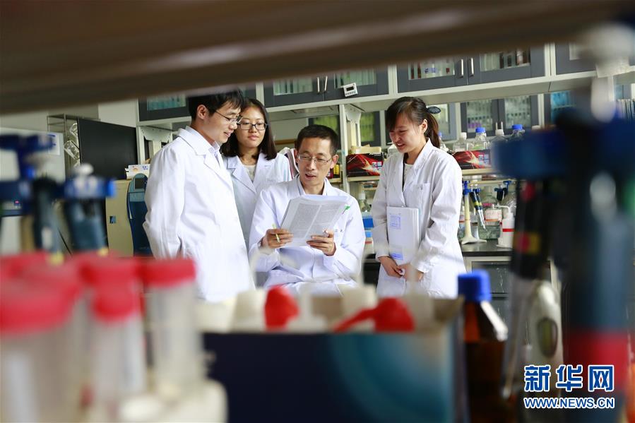 書(shū)寫(xiě)新時(shí)代奮斗者的答卷——從黃大年到鐘揚(yáng)的時(shí)代啟示