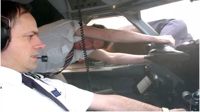 川航機(jī)長回憶生死備降驚魂一刻，這波操作簡直是奇跡！