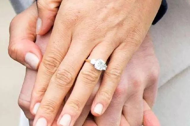 在哈里王子婚禮上，戴安娜的姐姐念了一首動人的詩歌