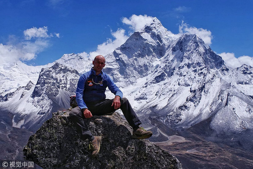 勇者游戲！一網(wǎng)站在珠穆朗瑪峰山頂埋32萬(wàn)元游戲福利先到先得