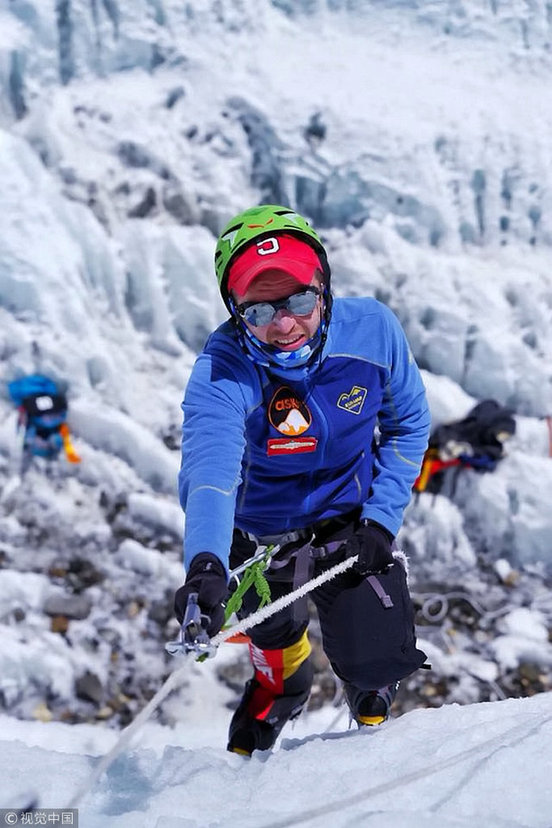 勇者游戲！一網(wǎng)站在珠穆朗瑪峰山頂埋32萬元游戲福利先到先得