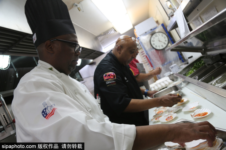 出獄不怕沒飯碗！ 美國一監獄傳授囚犯廚技