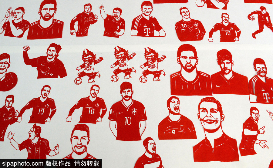 栩栩如生！河北阿姨巧手剪出世界杯球星