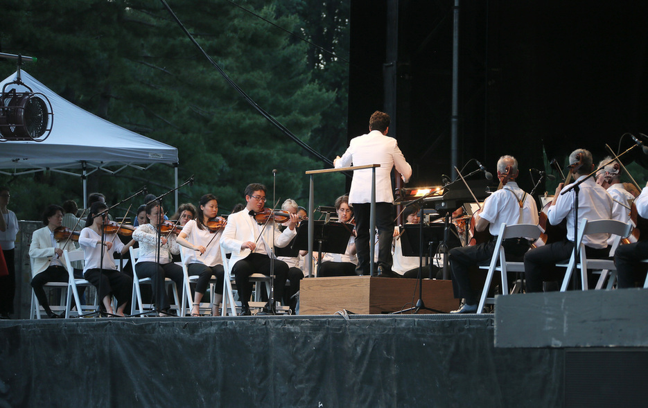 中國學生加入紐約愛樂夏季公園露天音樂會