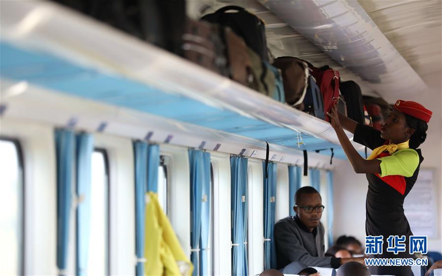 蒙內鐵路累計發送旅客近138萬人次