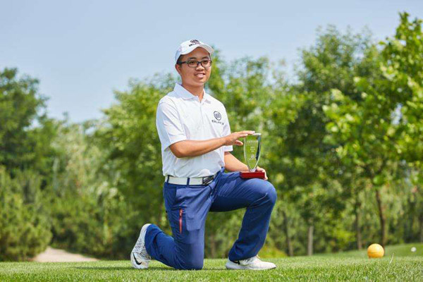 兩強相爭，穩者勝