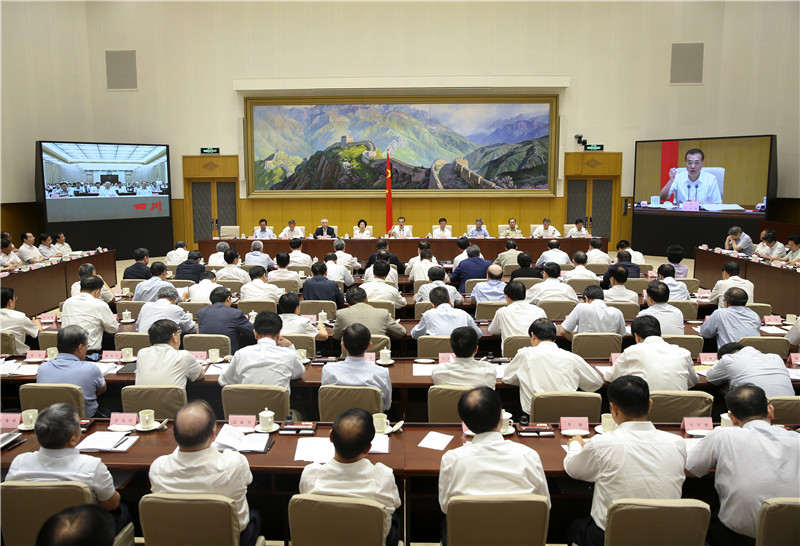 國(guó)務(wù)院召開全國(guó)深化“放管服”改革轉(zhuǎn)變政府職能電視電話會(huì)議 李克強(qiáng)發(fā)表重要講話