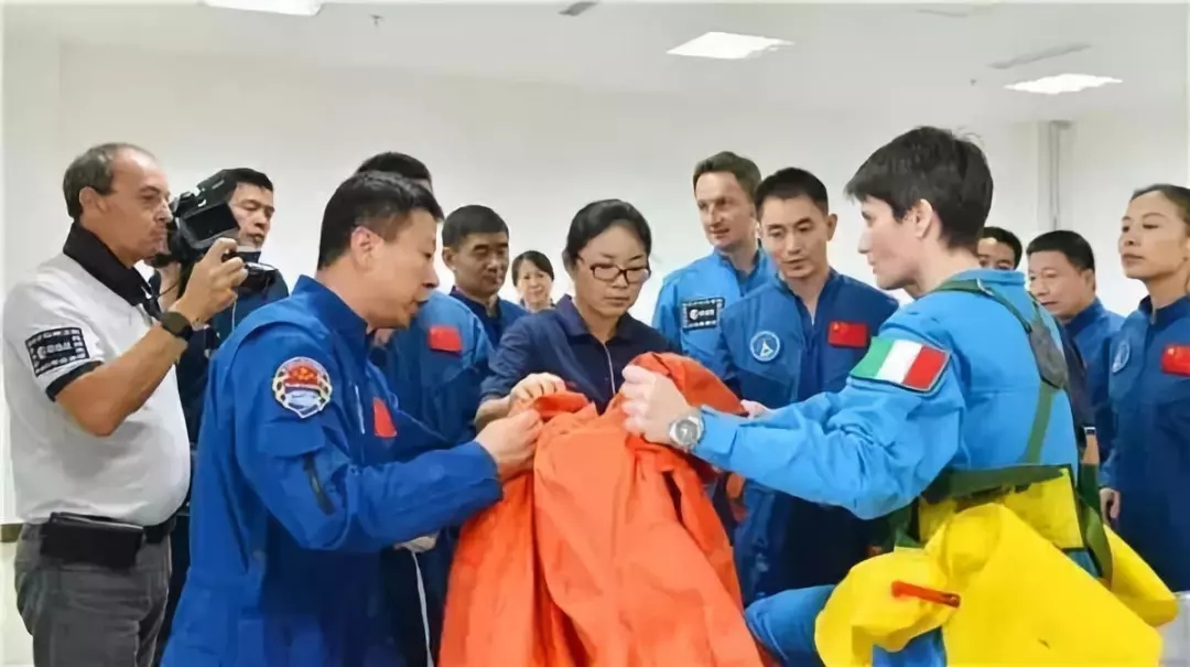 英媒：歐洲宇航員為什么開始苦練中文？答案竟然是……丨外媒說