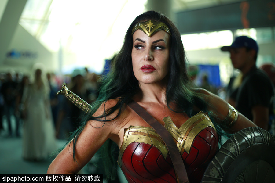 美國圣地亞哥動漫展上模仿者各顯神通吸引眼球