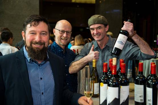 寧夏的“紫色名片”:賀蘭山東麓葡萄酒