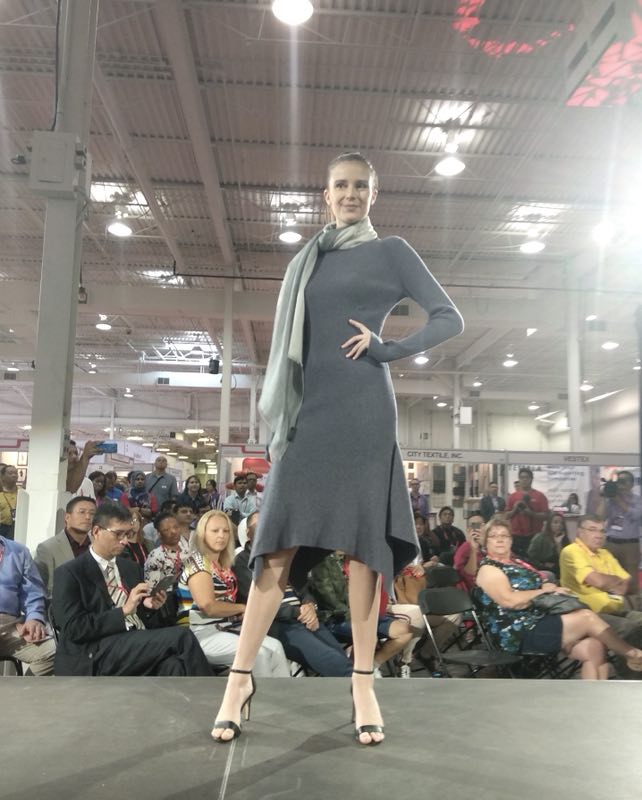 中國品牌亮相加拿大服裝紡織品展時裝秀