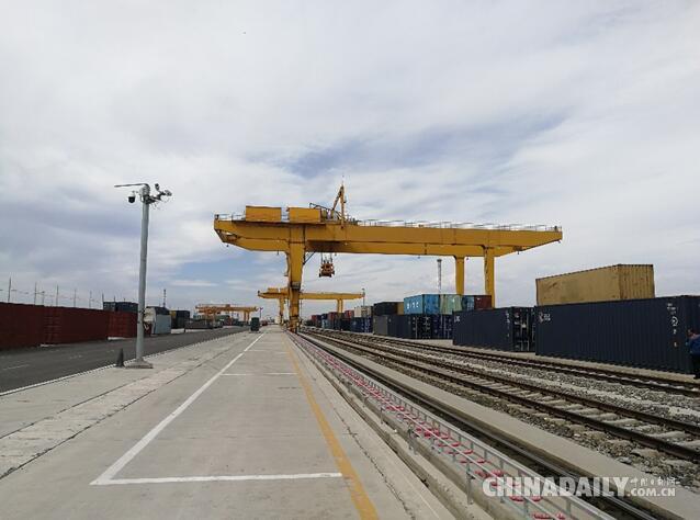 【“新時代·新平臺·新機遇”——“一帶一路”大型網絡主題活動】霍爾果斯：黃金通道連中亞，百年口岸貿易忙