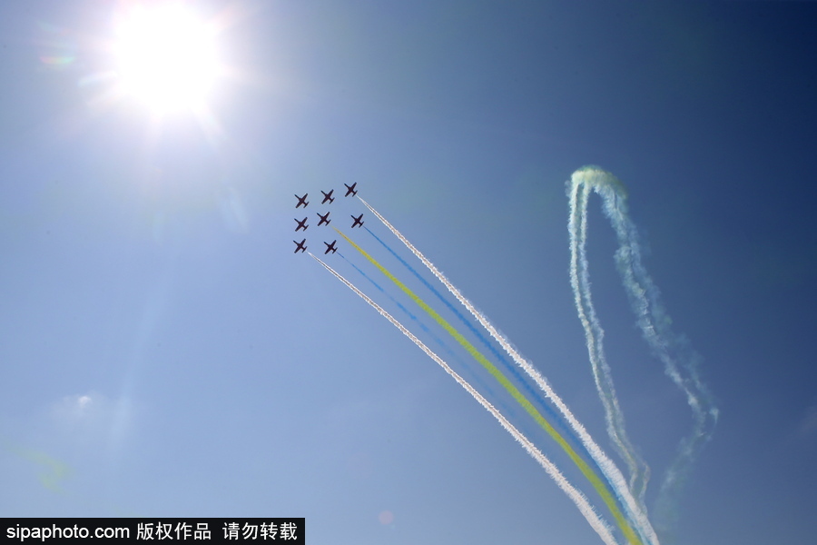 飛行表演“秀翻天”！ 珠海航展精彩瞬間不容錯過