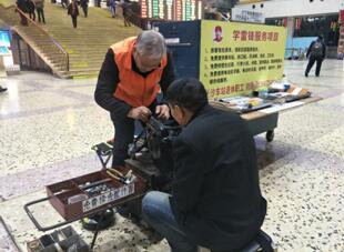 長(zhǎng)沙當(dāng)代活雷鋒：誓要將好事做到自己走不動(dòng)為止