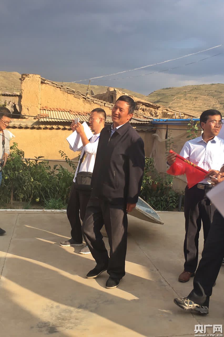 【網絡媒體“走轉改”】育產業、促脫貧：周灣村的精準扶貧