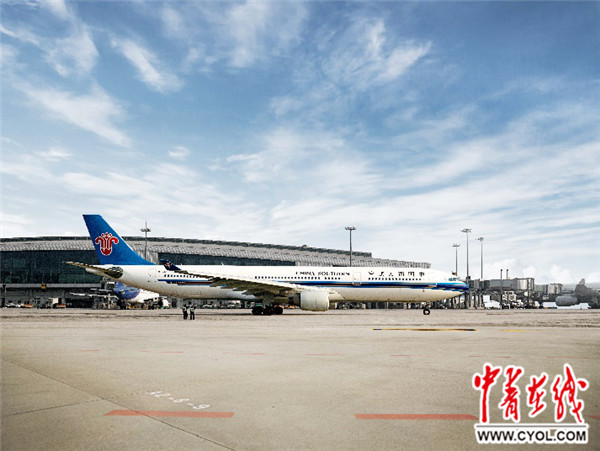 【十九大精神進央企】機務工程師劉宇輝：做一名飛機的遠程“聽診人”